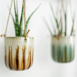 Alice Hanging Plant Pots - Set Of 3 - Caramel 6 Alice Hanging Plant Pots - Set Of 3 - Caramel -Indoor Plants Alice Hanging Plant Pots Set of 3 Caramel Lifestyle 02